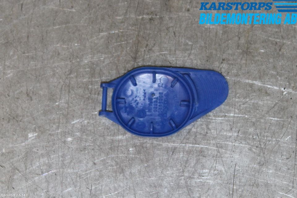 Volvo XC70 08-13 Spolartanklock