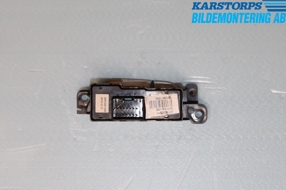 Hyundai i40 16-18 Strömställare Stolvärme