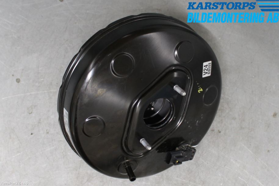 Hyundai i40 16-18 Bromsservo