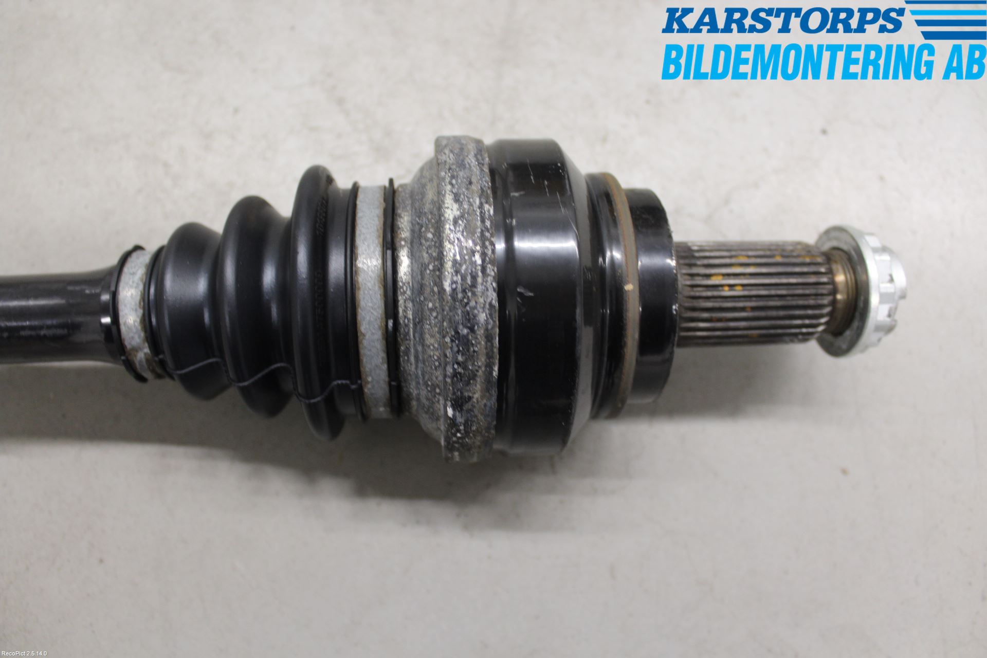 BMW X3 F25 10-17 Drivaxel Bak Höger