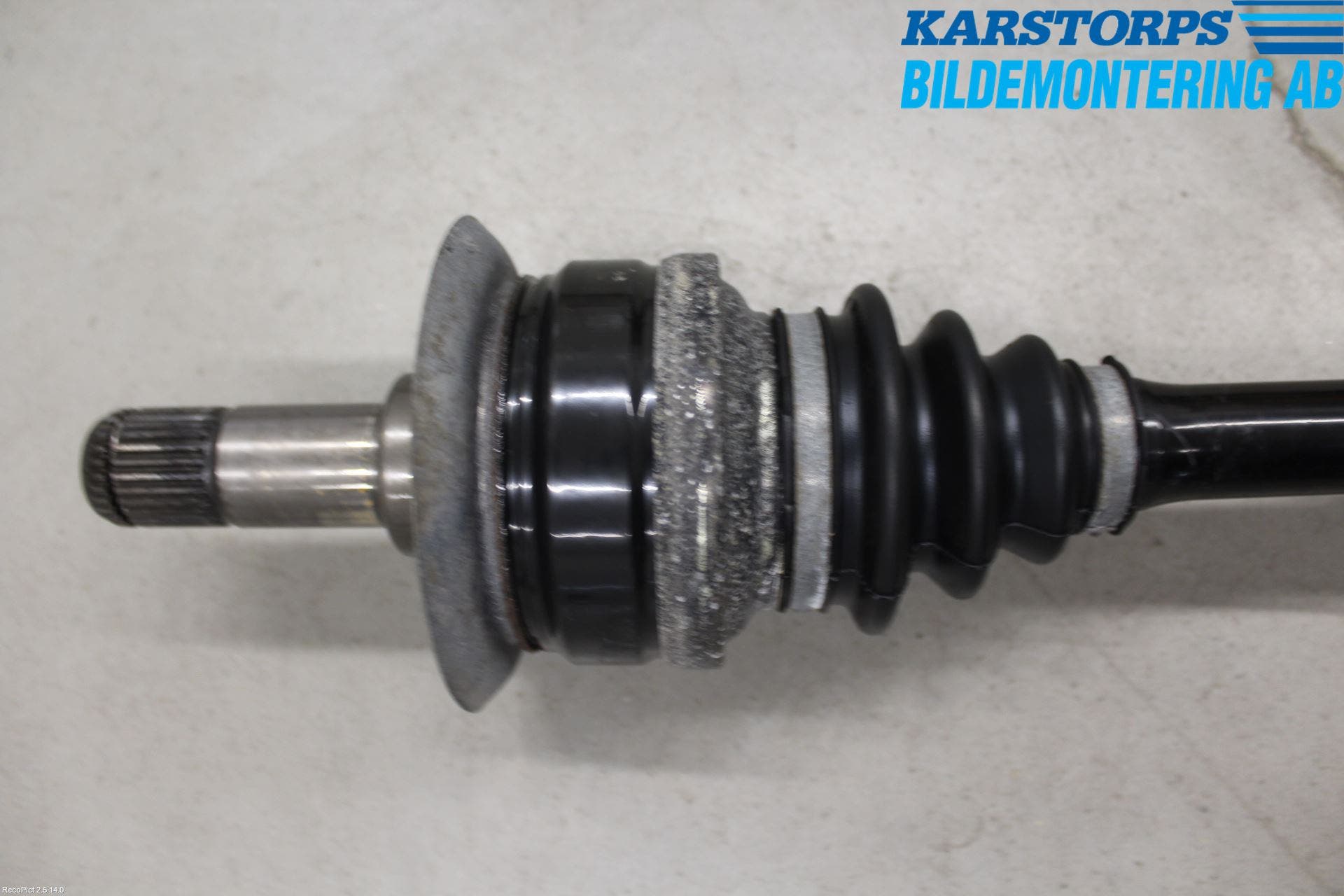 BMW X3 F25 10-17 Drivaxel Bak Höger