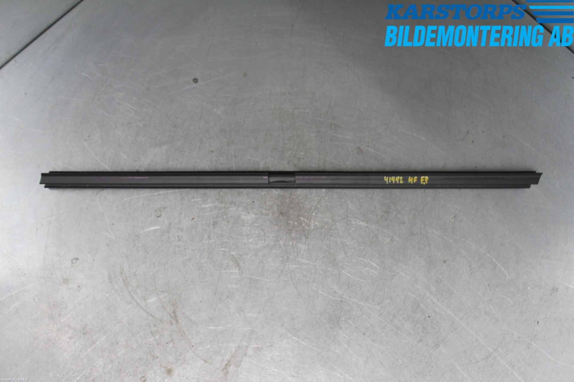 Volvo XC70 08-13 Dörr Dekorlist Fram Hö