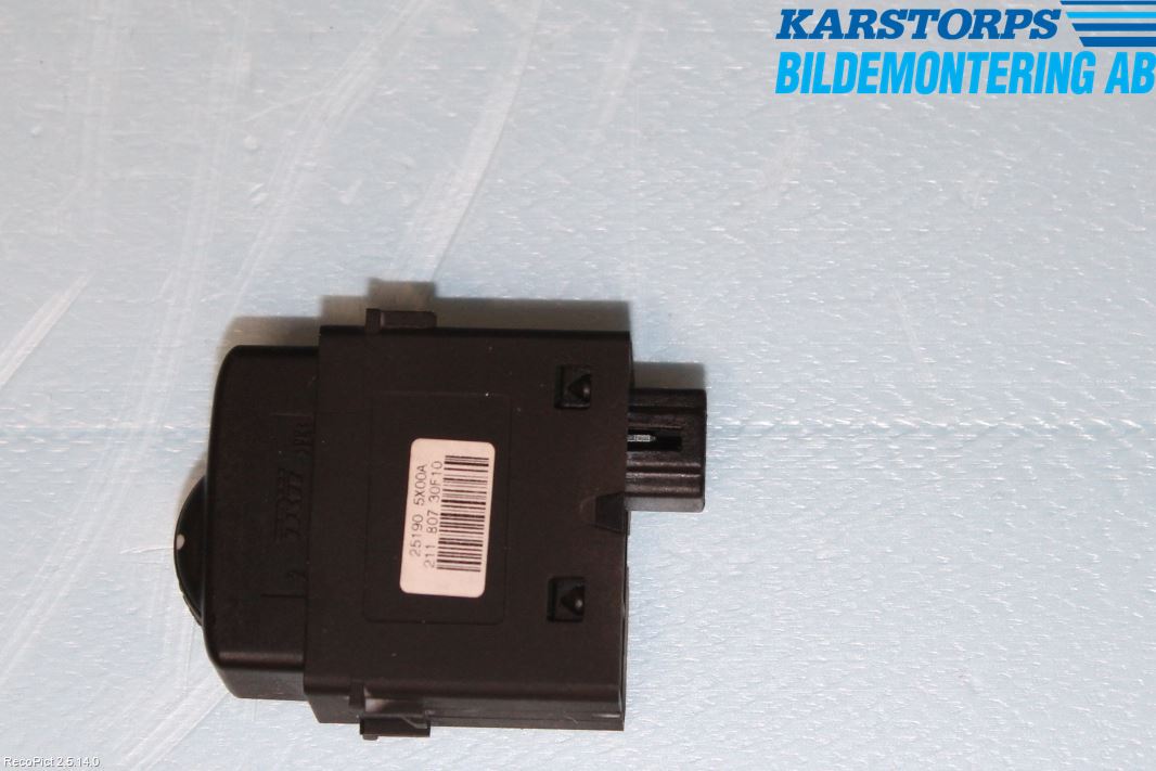 Nissan NAVARA 05-16 Str Ljusvidd Reglering