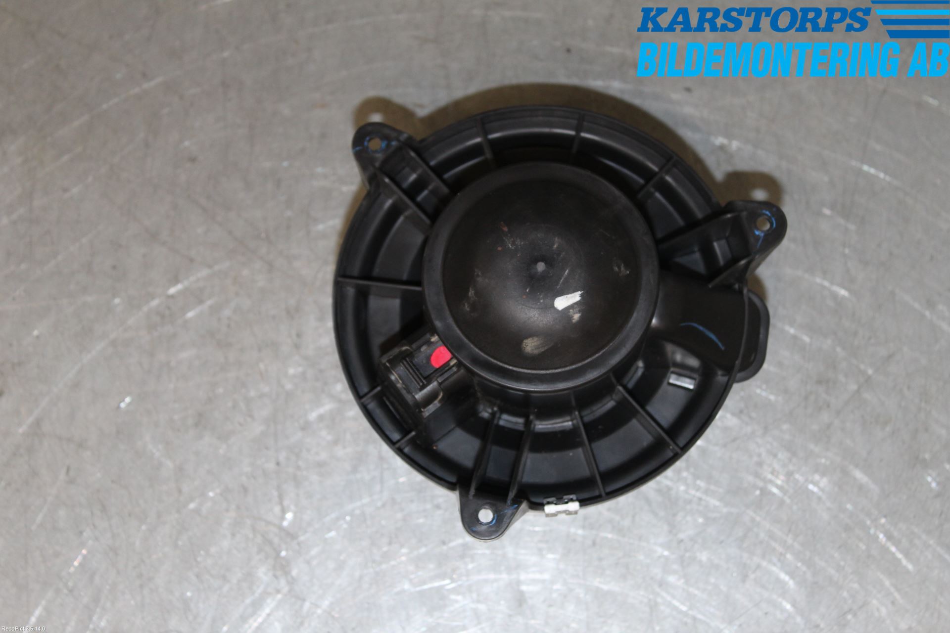 Nissan NAVARA 05-16 Värmefläkt