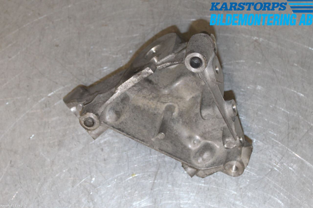 Volvo XC70 08-13 Ac Kompressor-Fäste