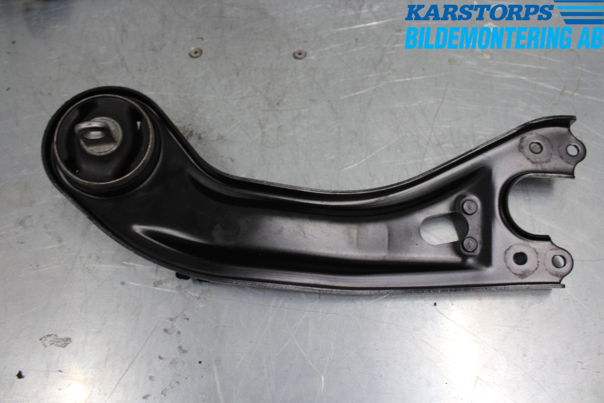 Hyundai i40 16-18 Bärarm Bak Vänster