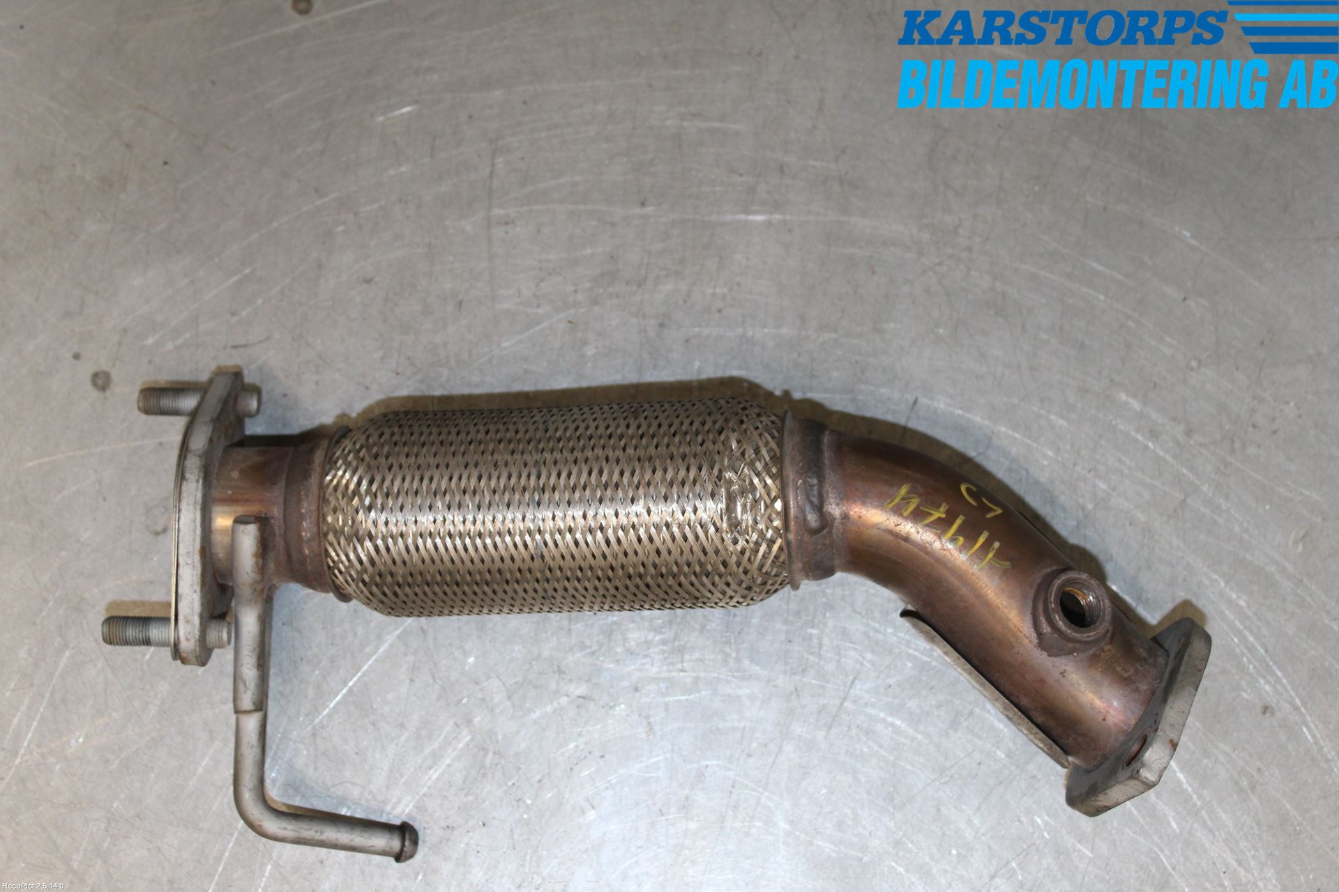 Hyundai i40 16-18 Avgas Främre Rör