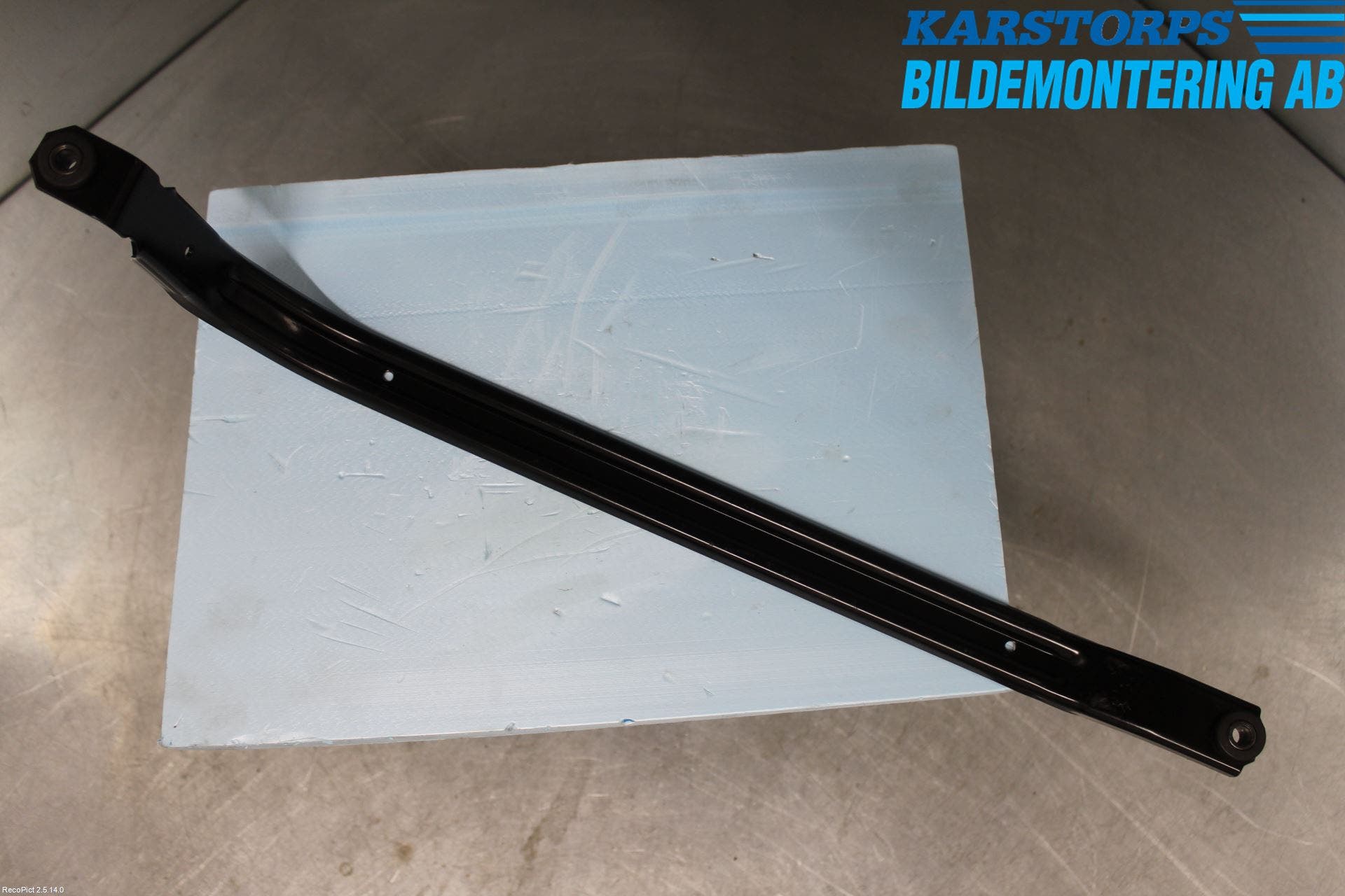 BMW 1 F20/F21 11-19 Bränsletanksband