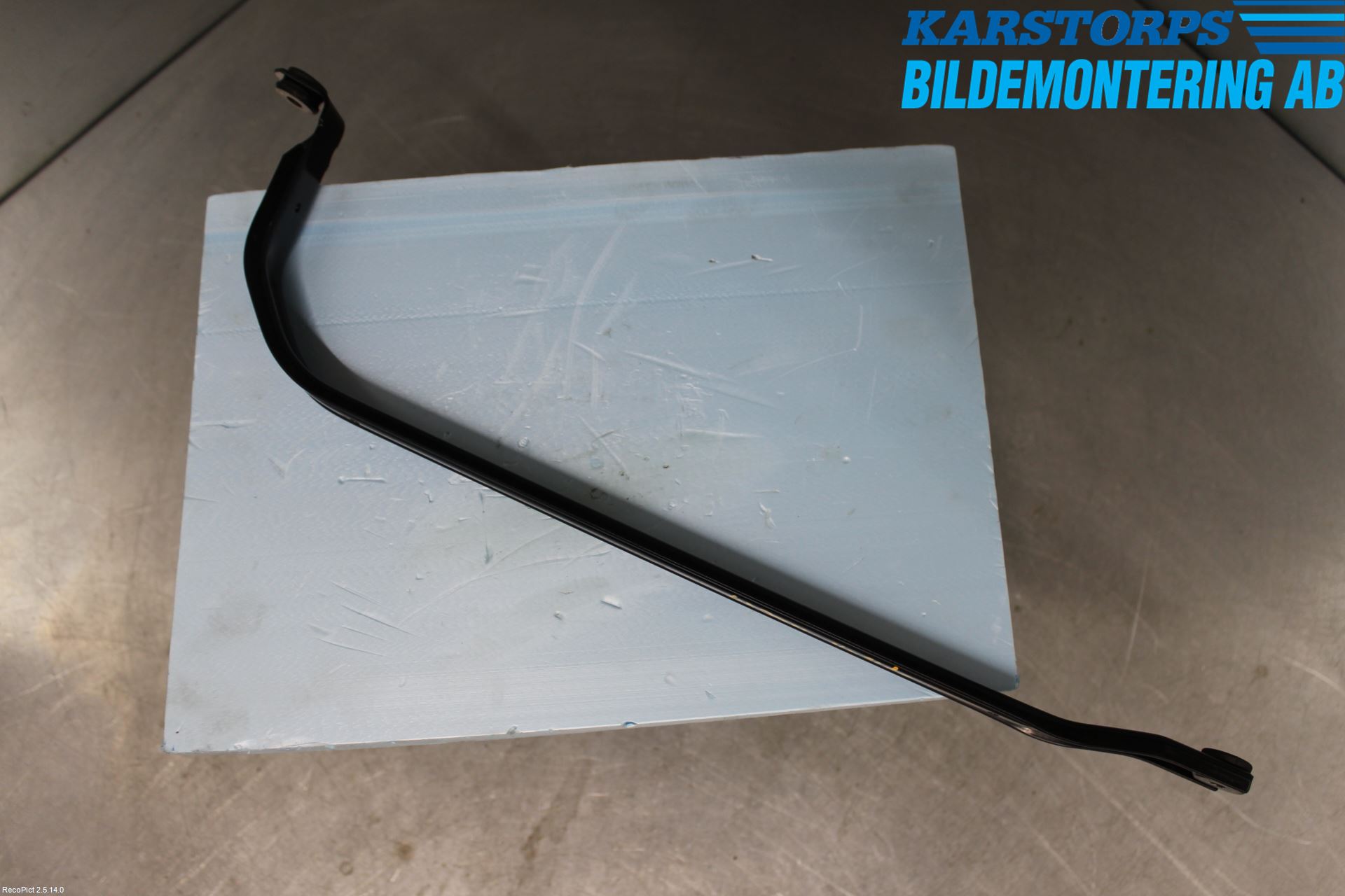 BMW 1 F20/F21 11-19 Bränsletanksband