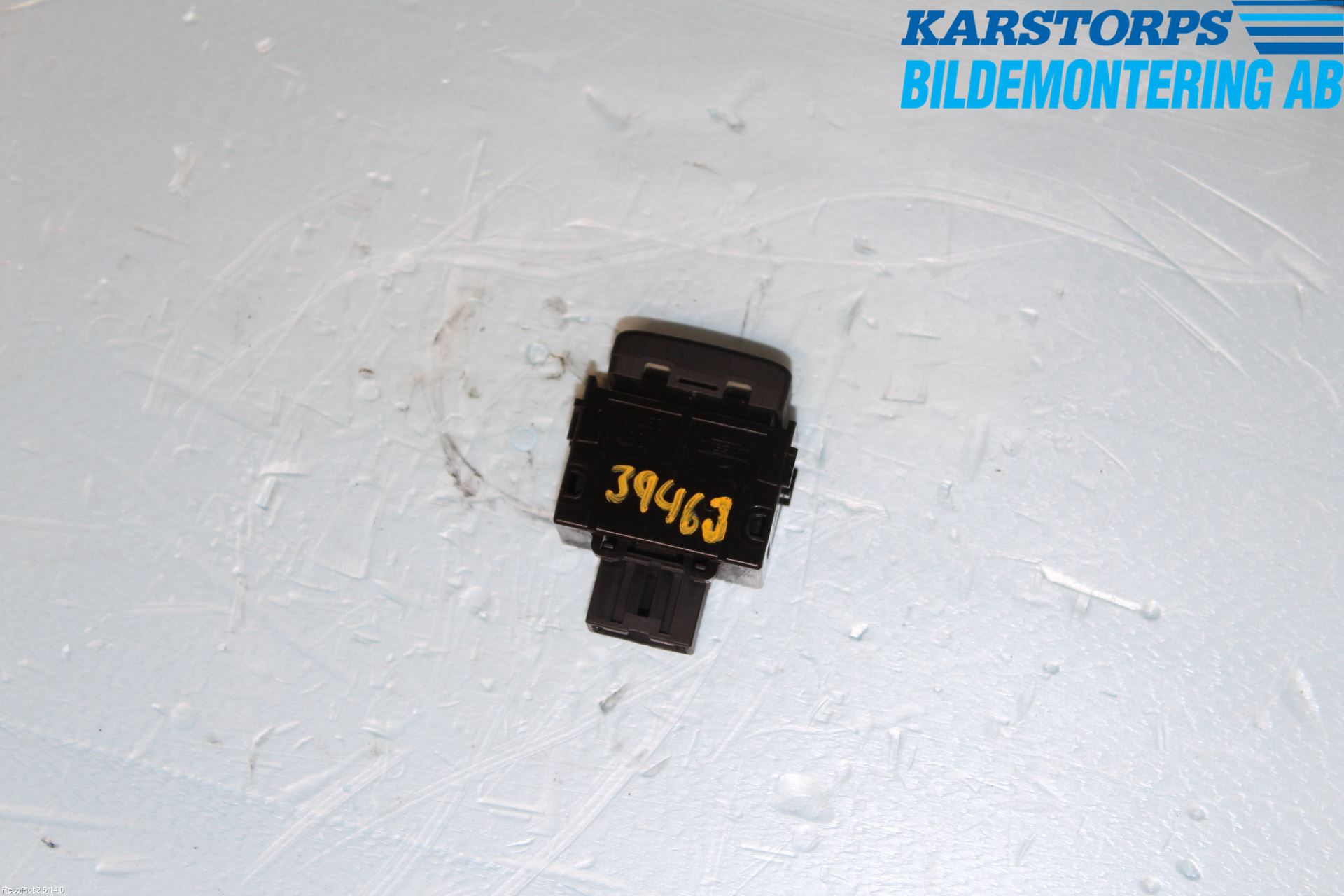 Nissan 350Z Strömställare Tanklucka