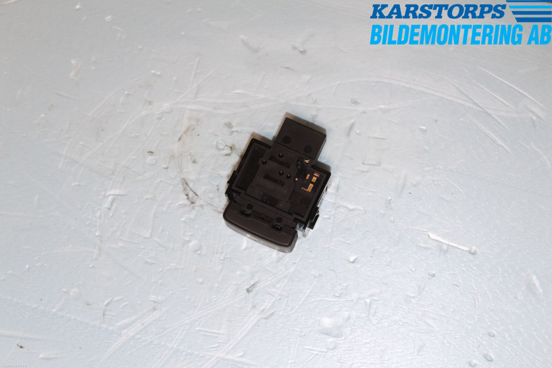 Nissan 350Z Strömställare Tanklucka