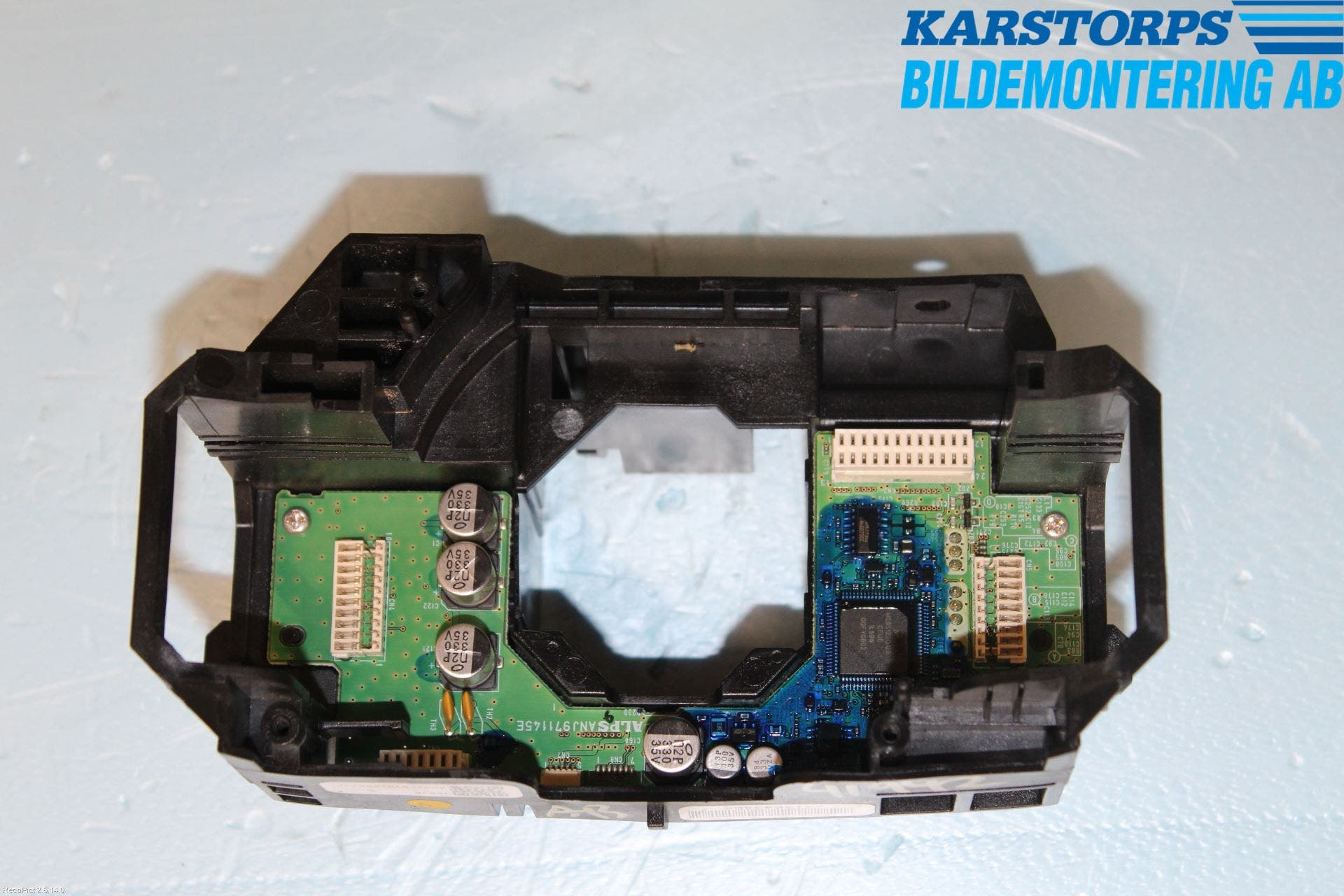 Volvo XC70 08-13 Spakcentral