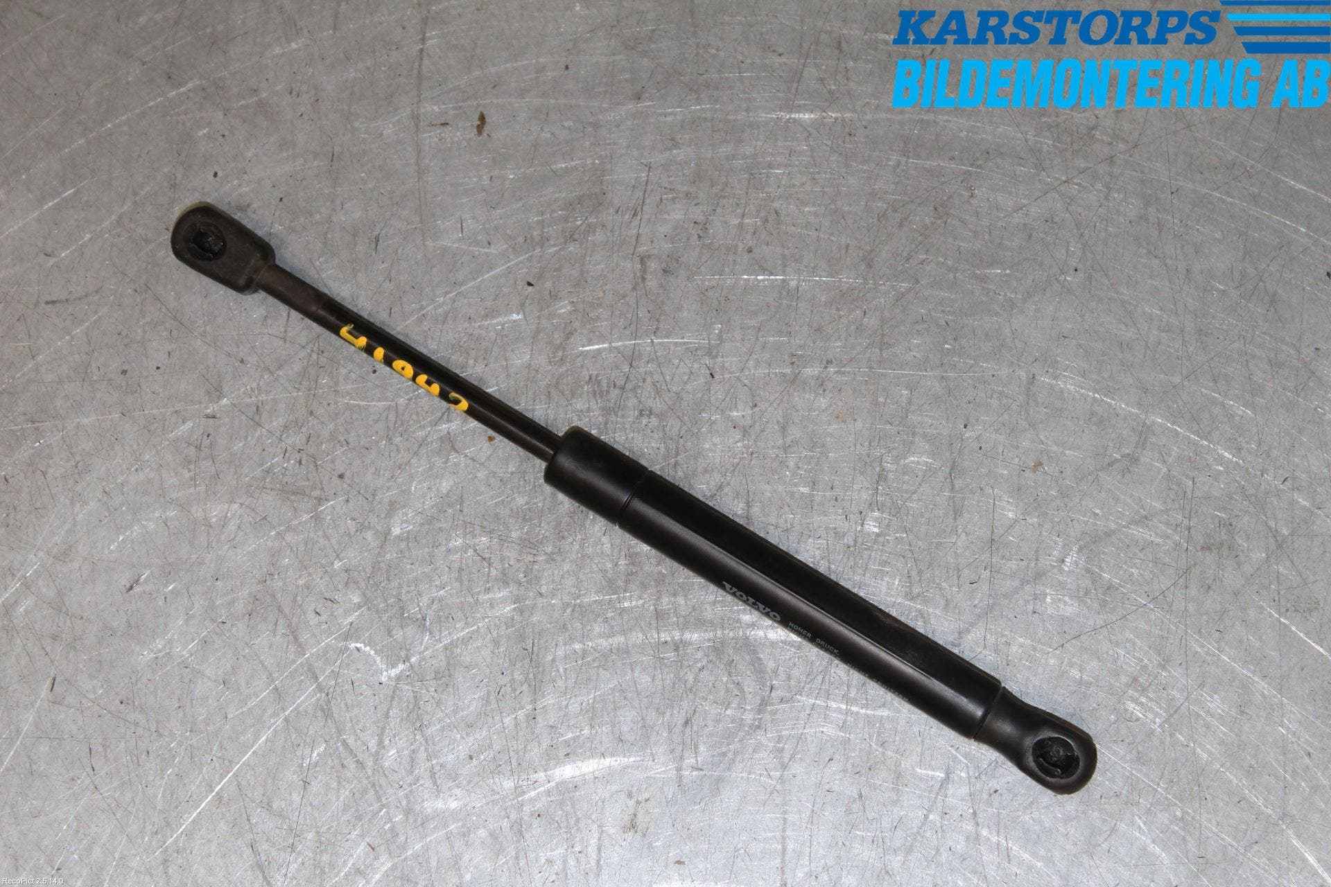 Volvo XC70 08-13 Gasfjäder Motorhuv