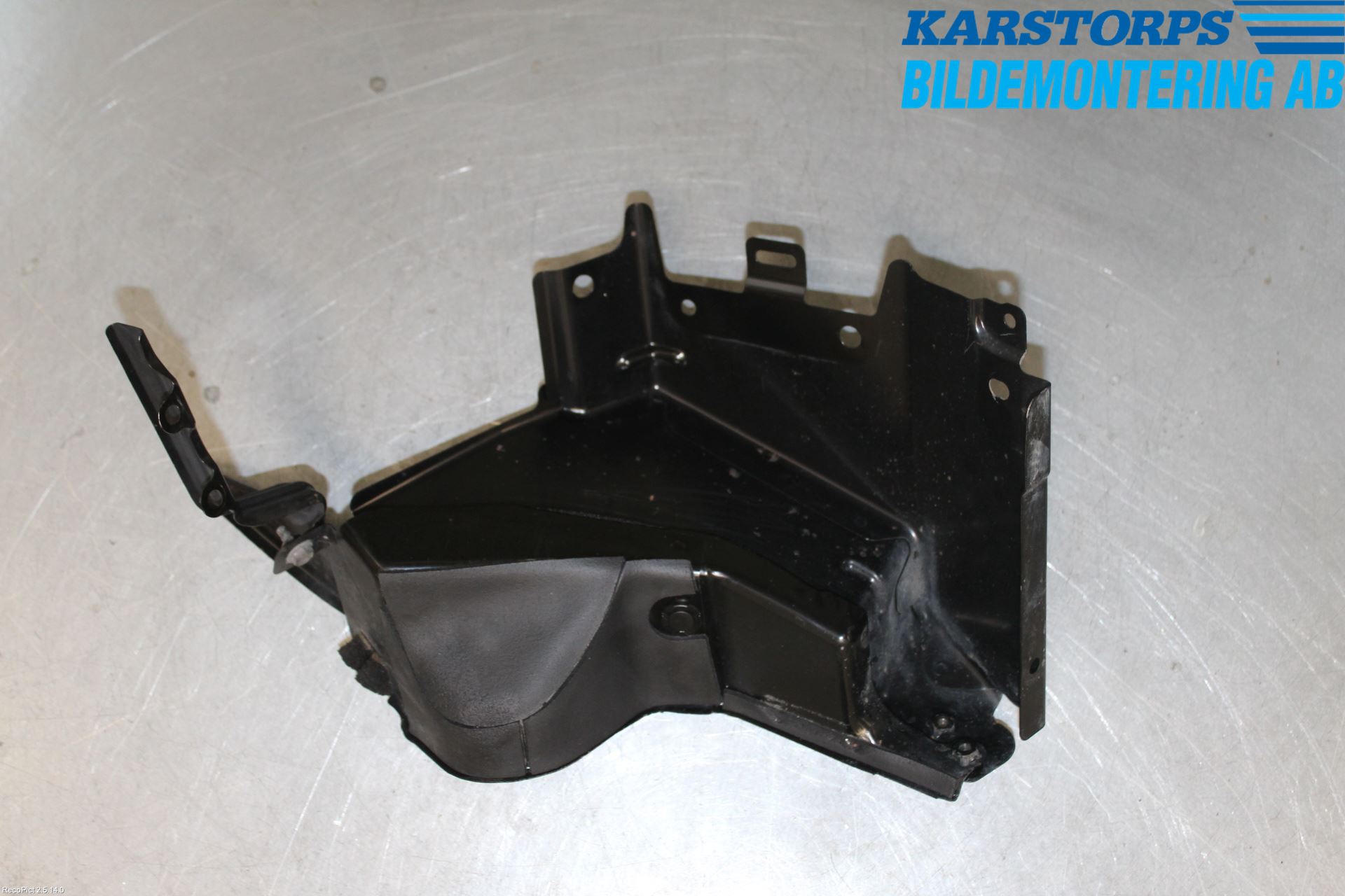 Nissan 350Z Stötfångarfäste Bak Vä