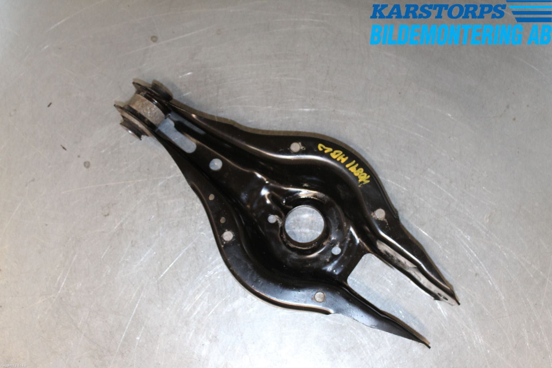 BMW 3 F30/F31/F80 12-19 Bärarm Bak Höger