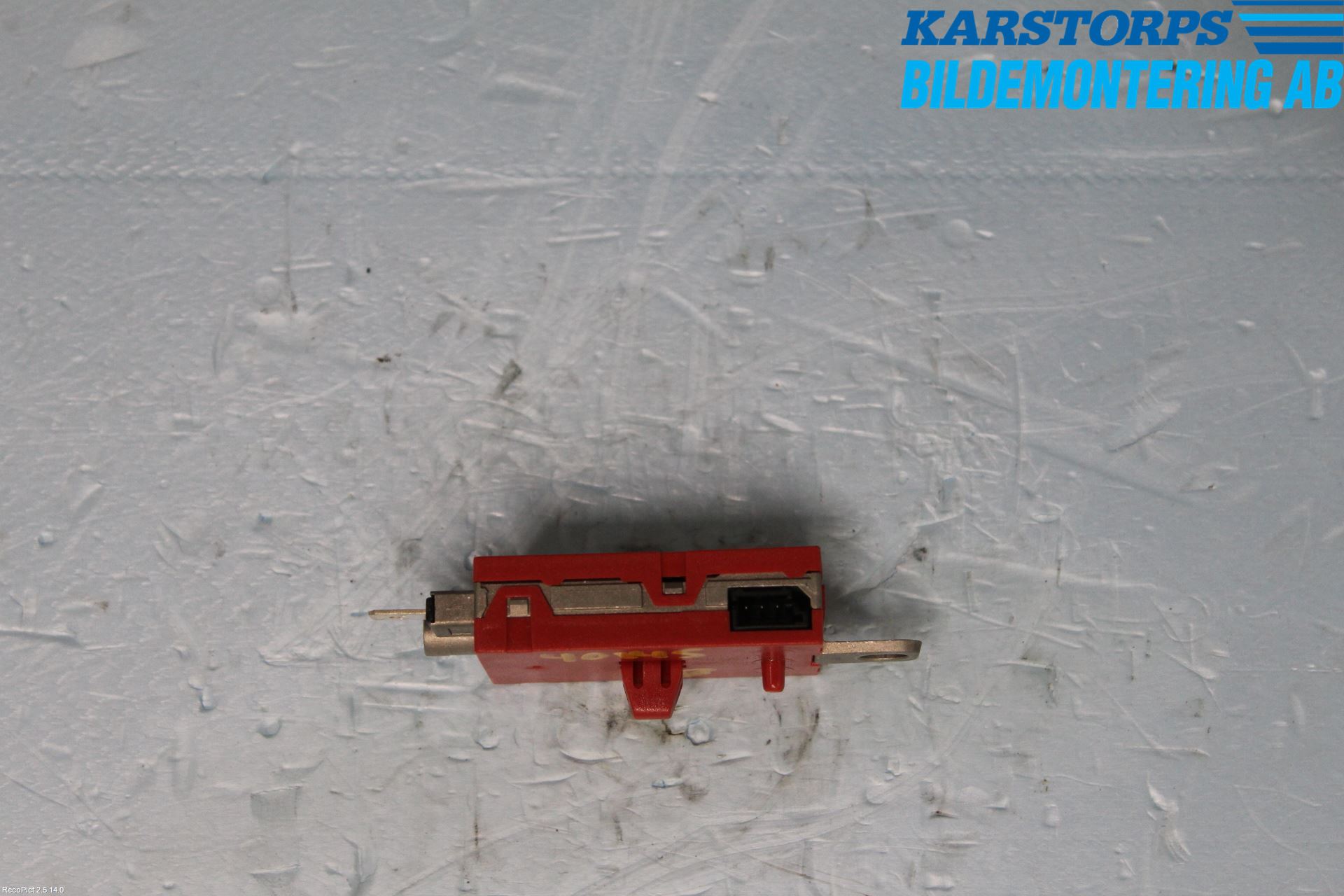 Volvo V40 CROSS COUNTRY 13-19 Antennförstärkare