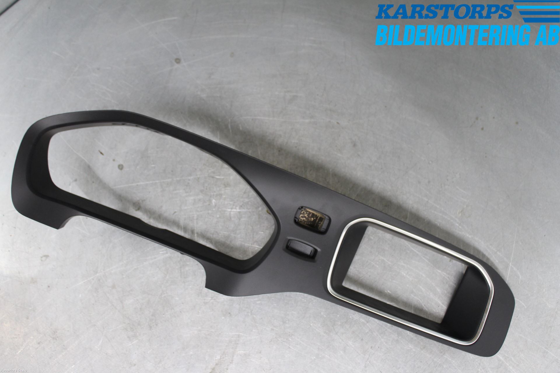 Volvo V40 CROSS COUNTRY 13-19 Instrumentsarg