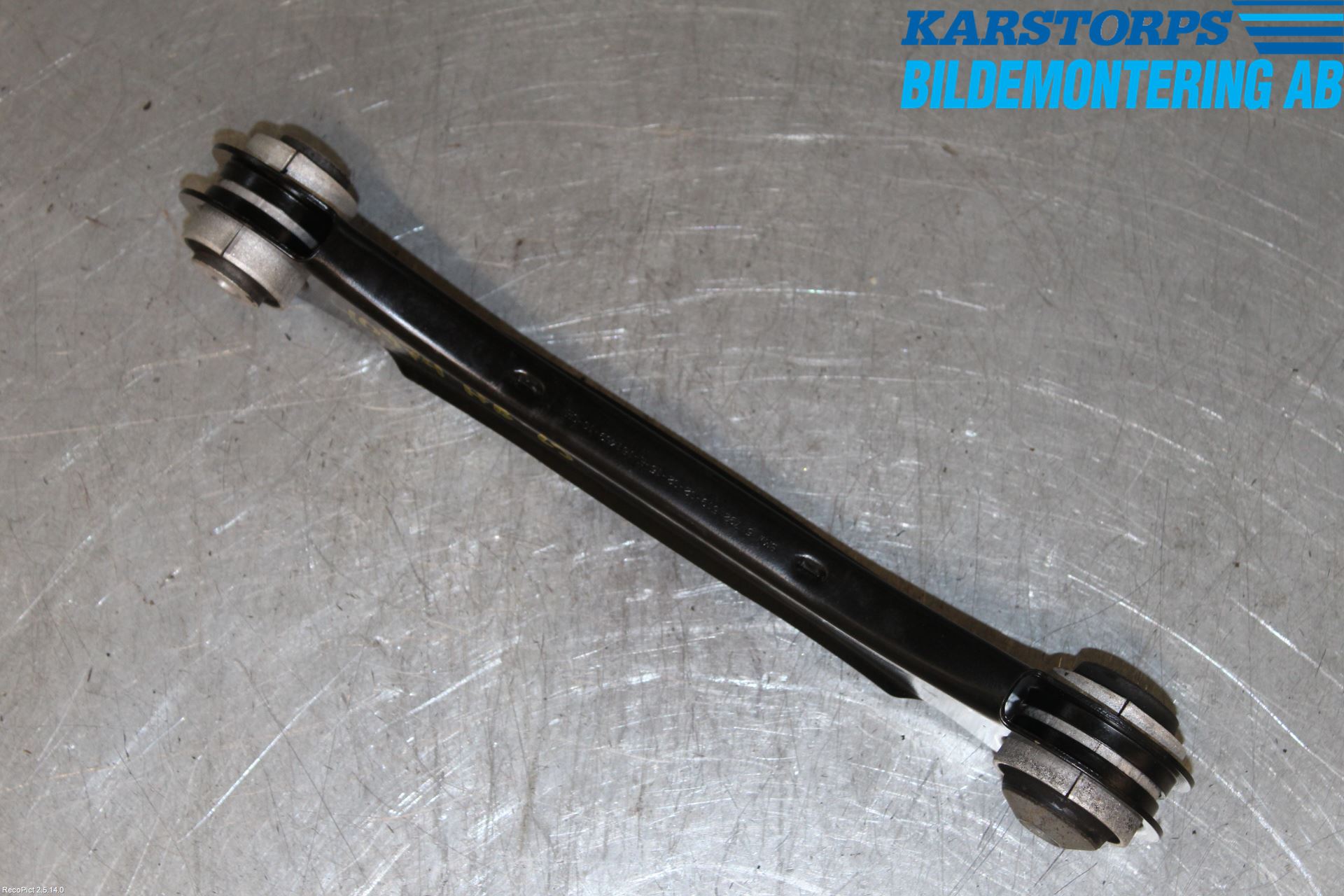 BMW 1 F20/F21 11-19 Bärarm Bak Övre Höger