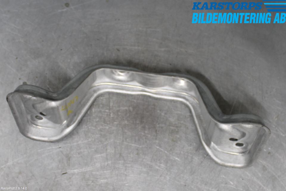 Volvo XC60 14-17 Mellanaxel Balk