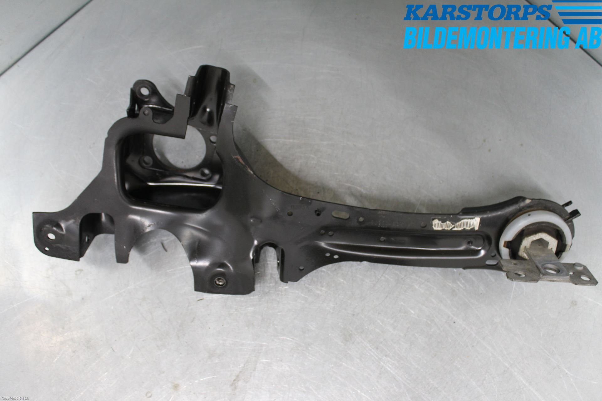 Volvo S60 14-18 Bärarm Bak Vänster