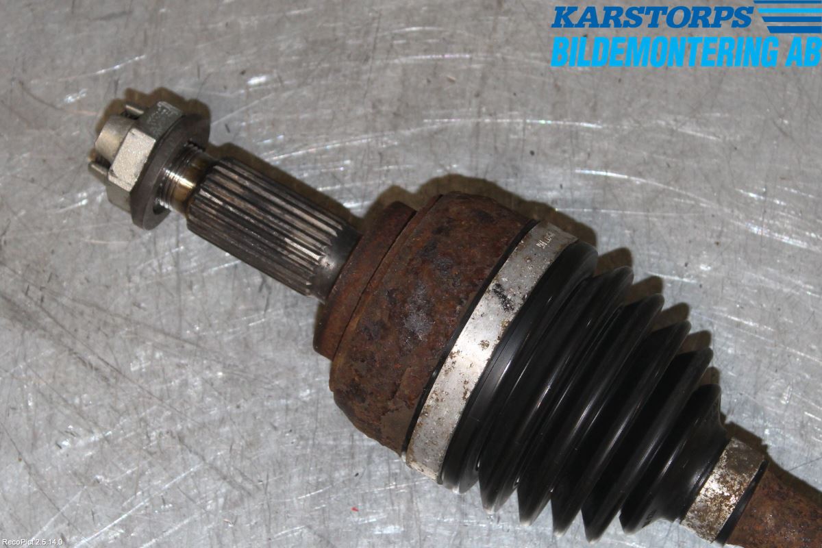 Renault CLIO III  09-12 Drivaxel Fram Vänster
