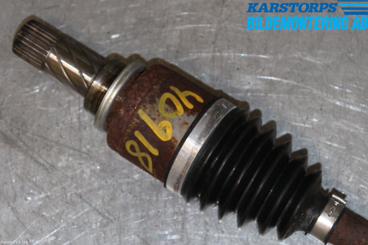 Renault CLIO III  09-12 Drivaxel Fram Vänster