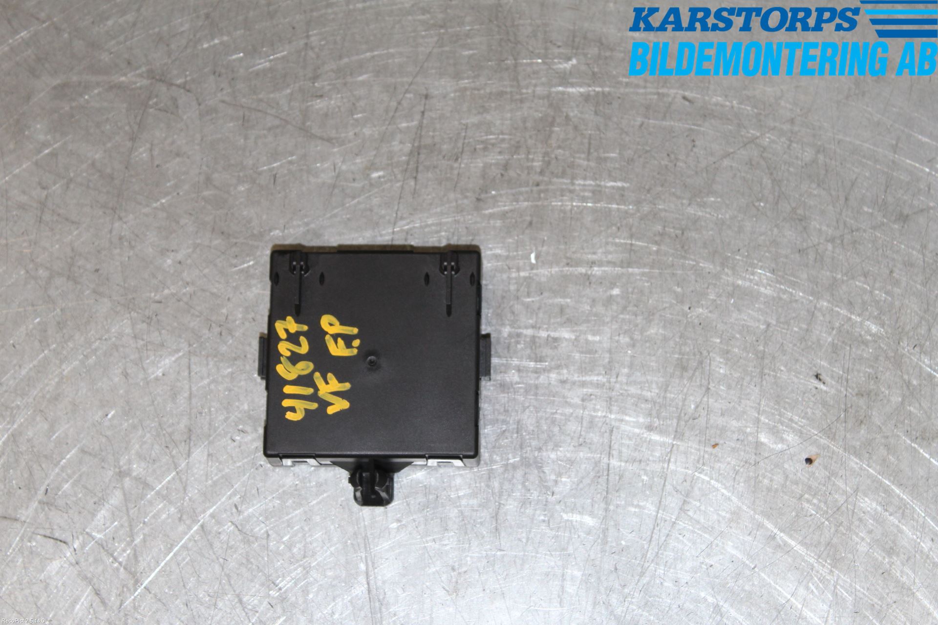 Mercedes-Benz MB E-KLASS (W212) 09-16 Styrenhet Dörr