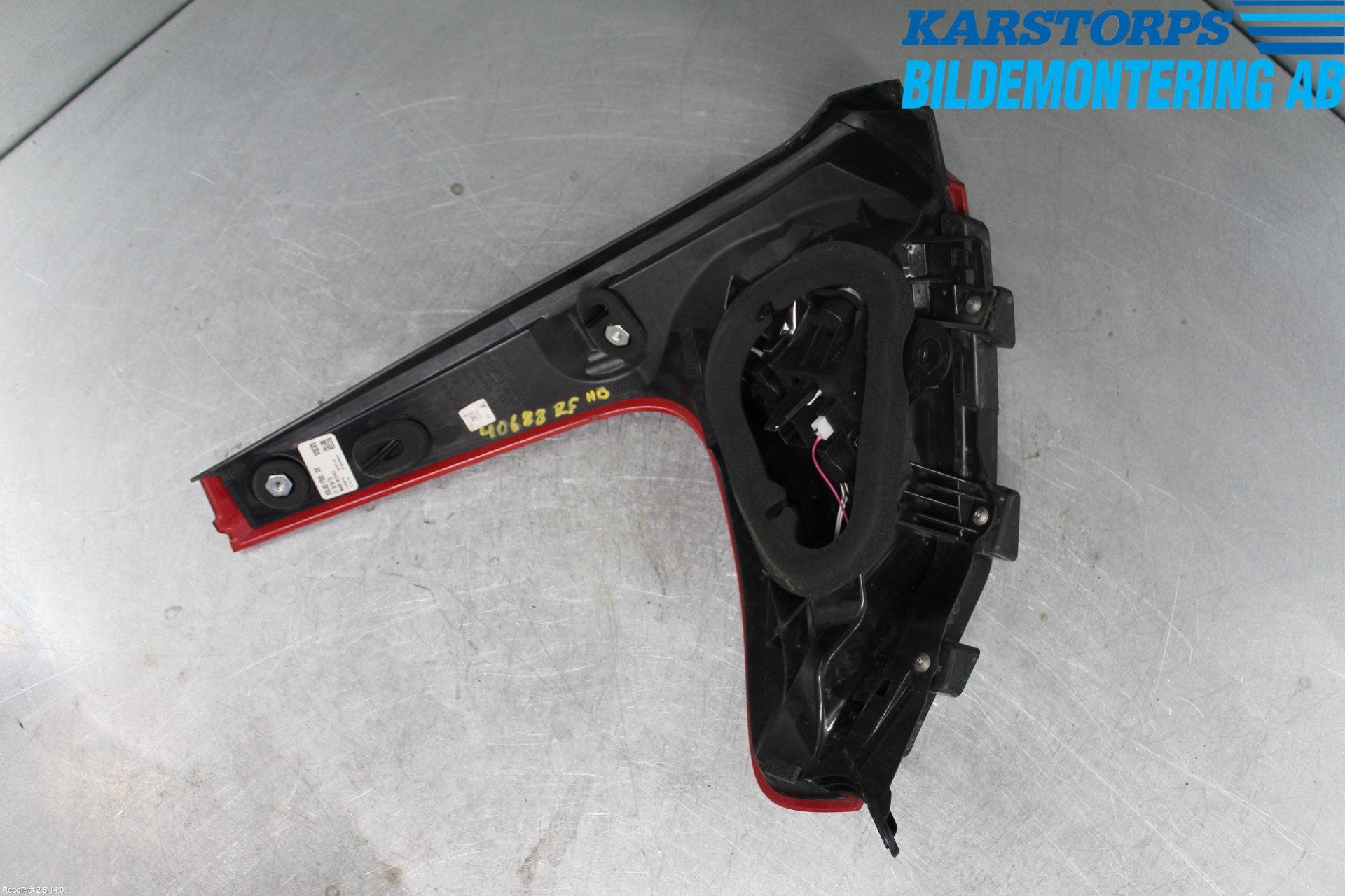 Volvo V40 CROSS COUNTRY 13-19 Bakljus Höger