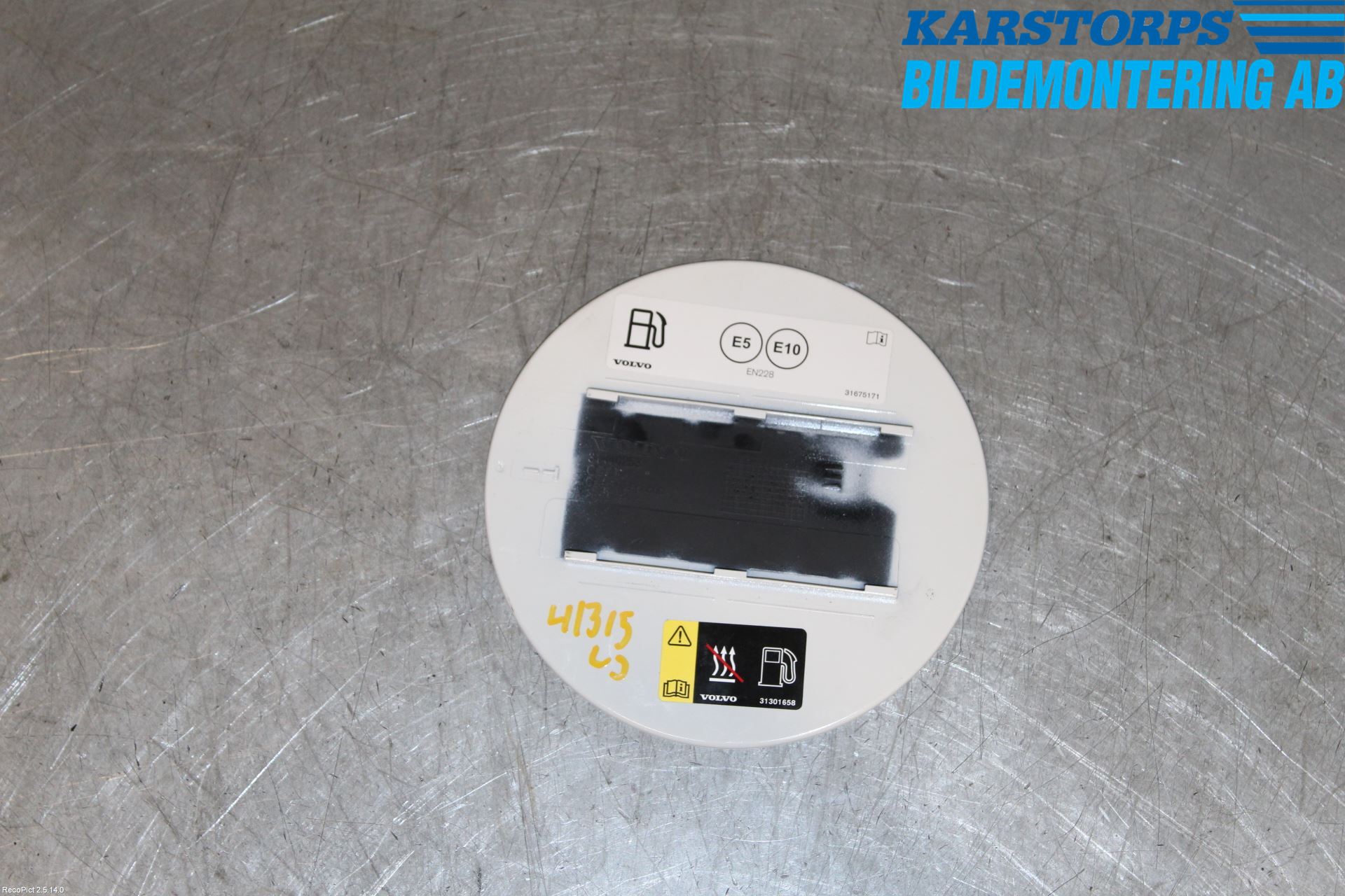 Volvo V40 12-19 Tanklucka