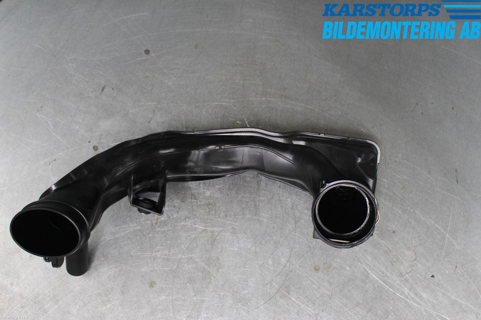 Volvo V40 CROSS COUNTRY 13-19 Resonatorrör