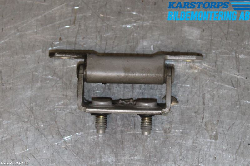 Nissan 350Z Bakluckegångjärn Hö