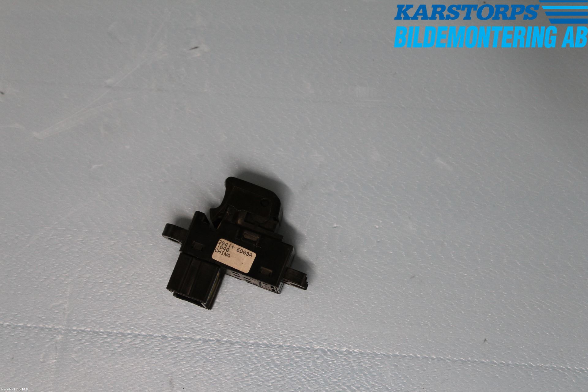 Nissan NAVARA 05-16 Strömställare Elhiss