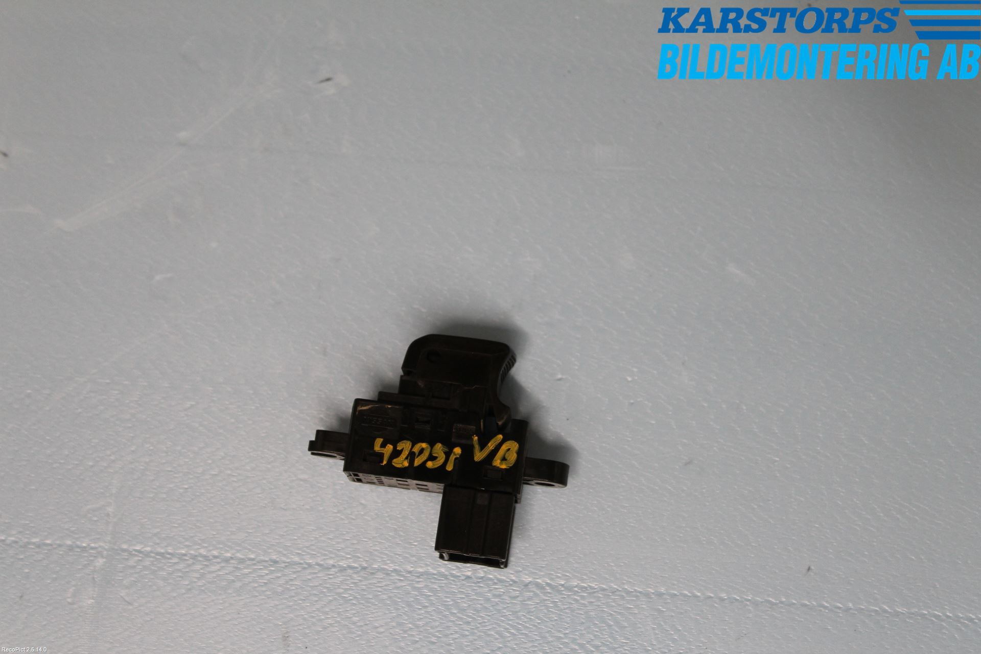 Nissan NAVARA 05-16 Strömställare Elhiss