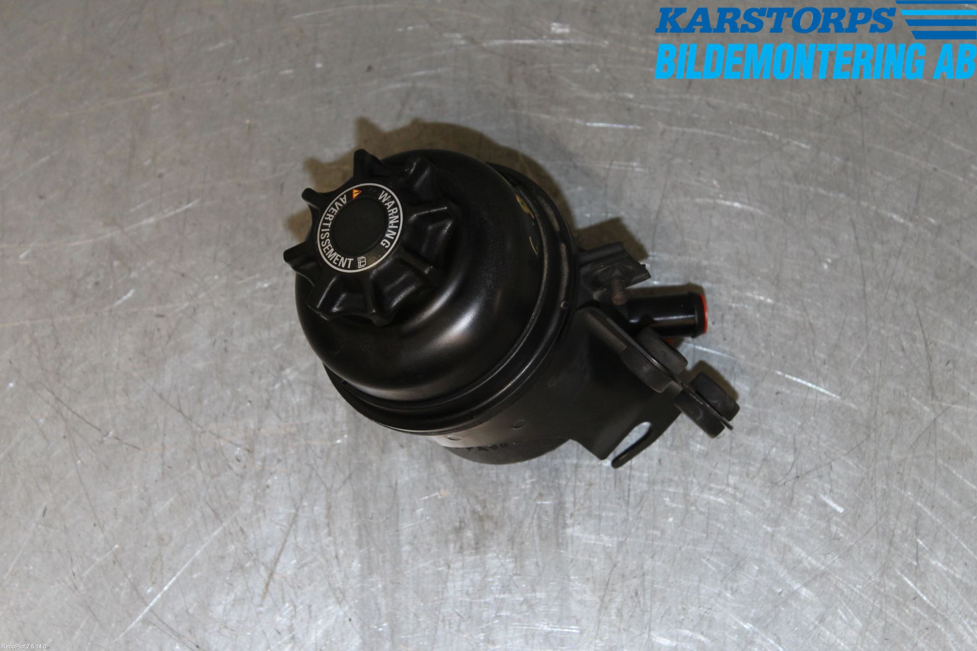 Jaguar XK8/XKR   96-06 Styrservooljebehållare