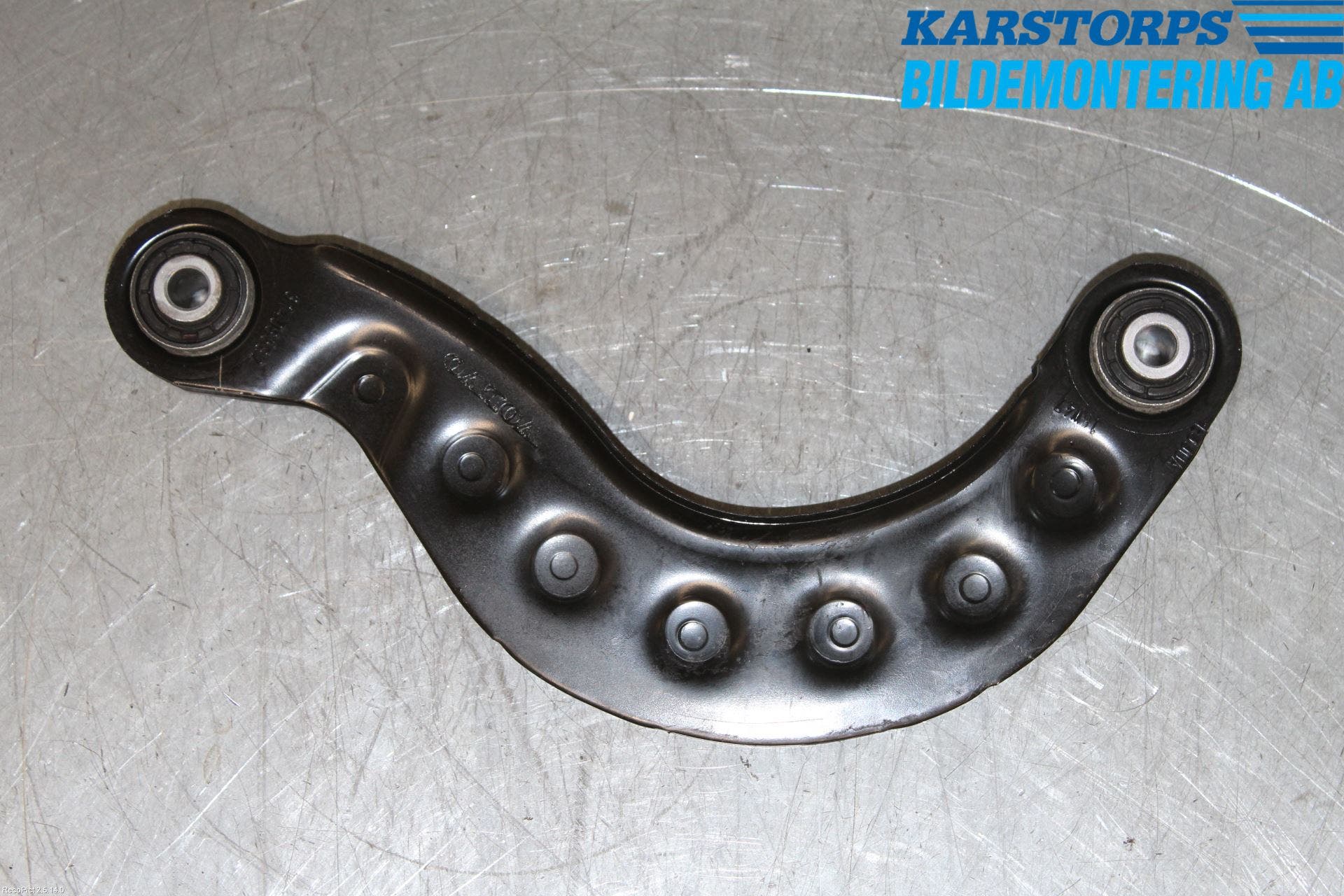 Volvo V40 12-19 Bärarm Bak Övre Höger