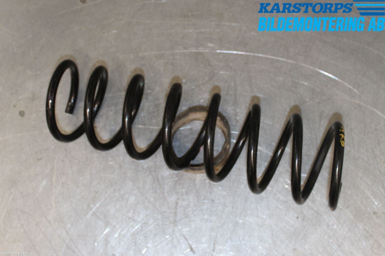 Volvo V40 12-19 Fjäder Bak