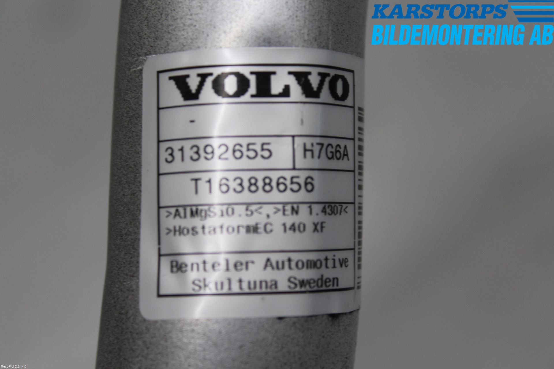 Volvo XC60 14-17 Bränslepåfyllnrör-Slang