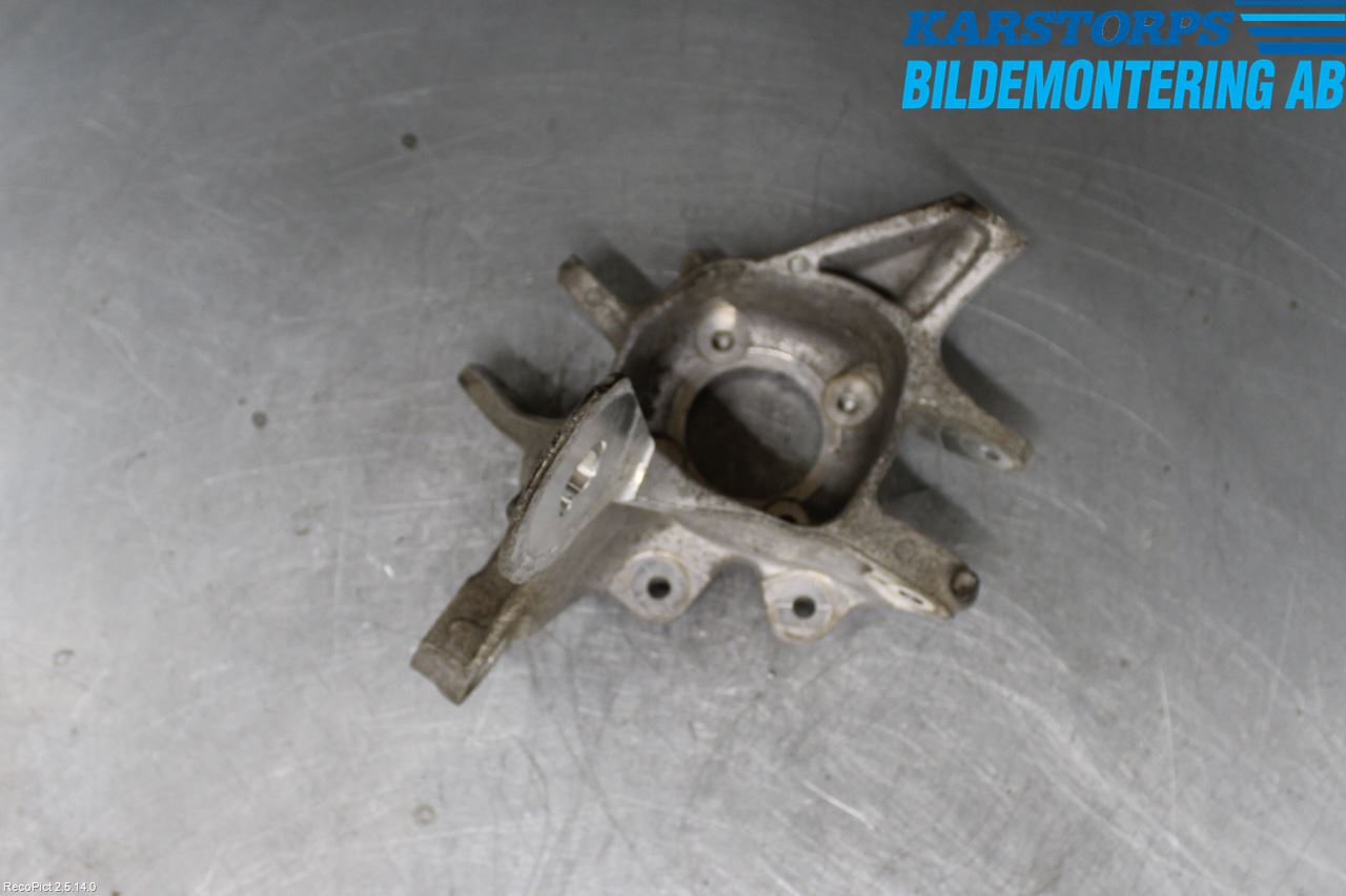 BMW 5 F10/F11/F18 09-17 Hjullagerhus-Spindel Hö B