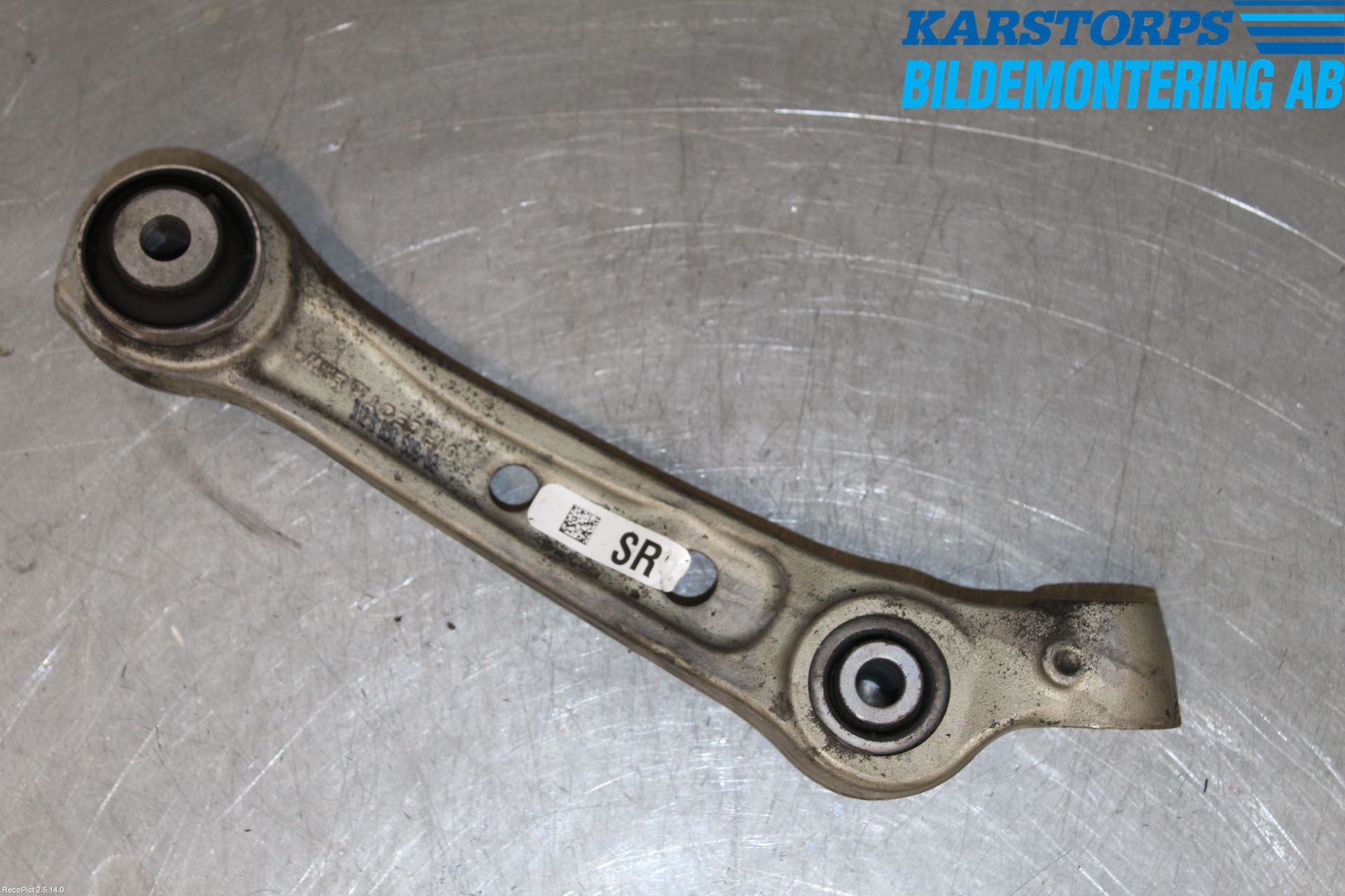 BMW 5 F10/F11/F18 09-17 Bärarm Fram Undre Hö