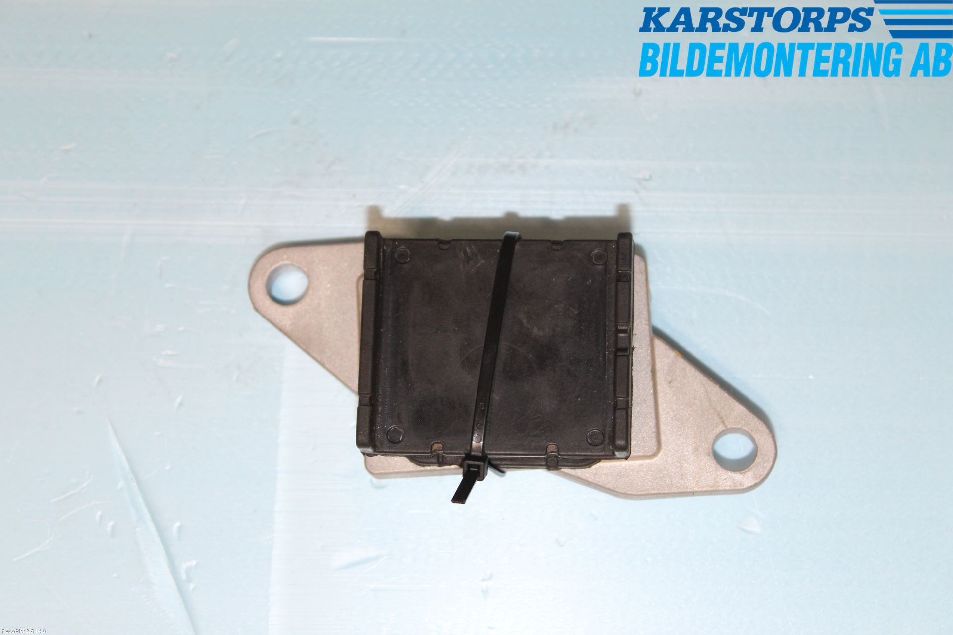 Volvo V90 17->> Fjäderskål Bak