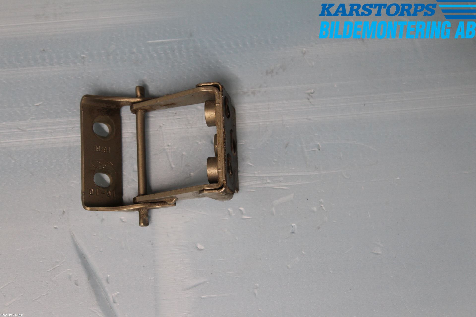 Ford MONDEO 07-15 Bakluckegångjärn Hö