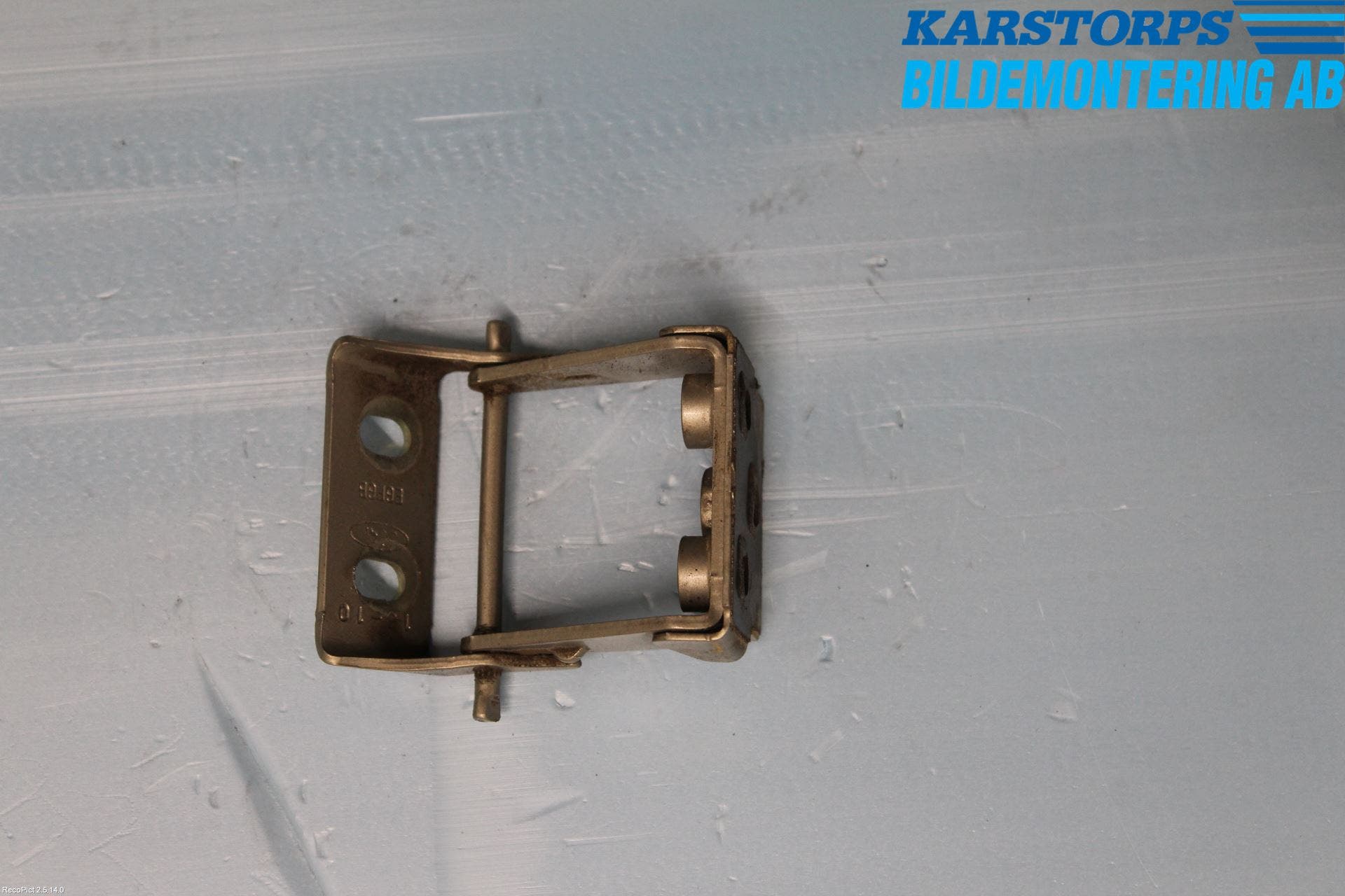 Ford MONDEO 07-15 Bakluckegångjärn Vä