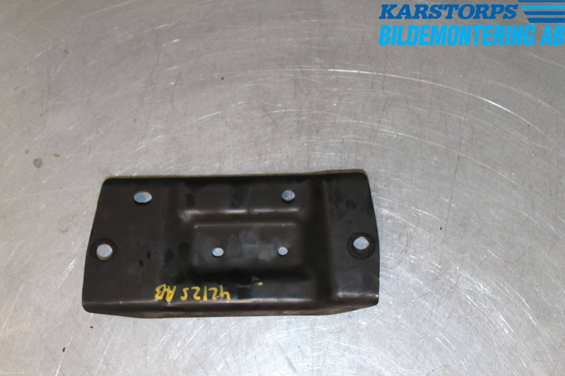 Volvo V90 17->> Mellanaxel Balk