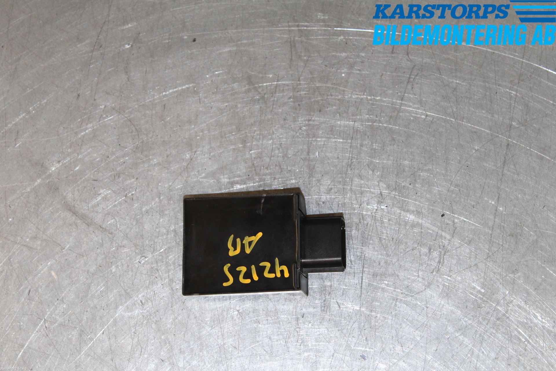 Volvo V90 17->> Styrenhet Bränslepump