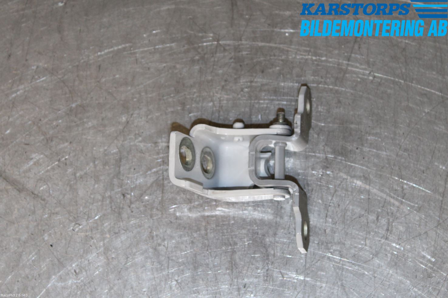 Renault CLIO IV 12-16 Dörrgångjärn