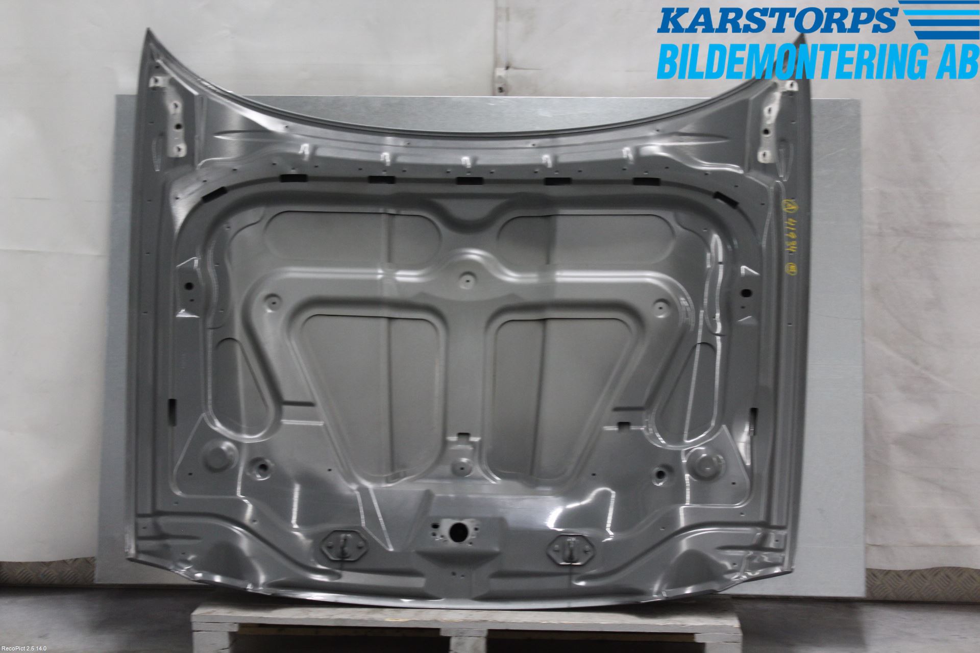 Jaguar XJ X350        03-09 Huv Fram