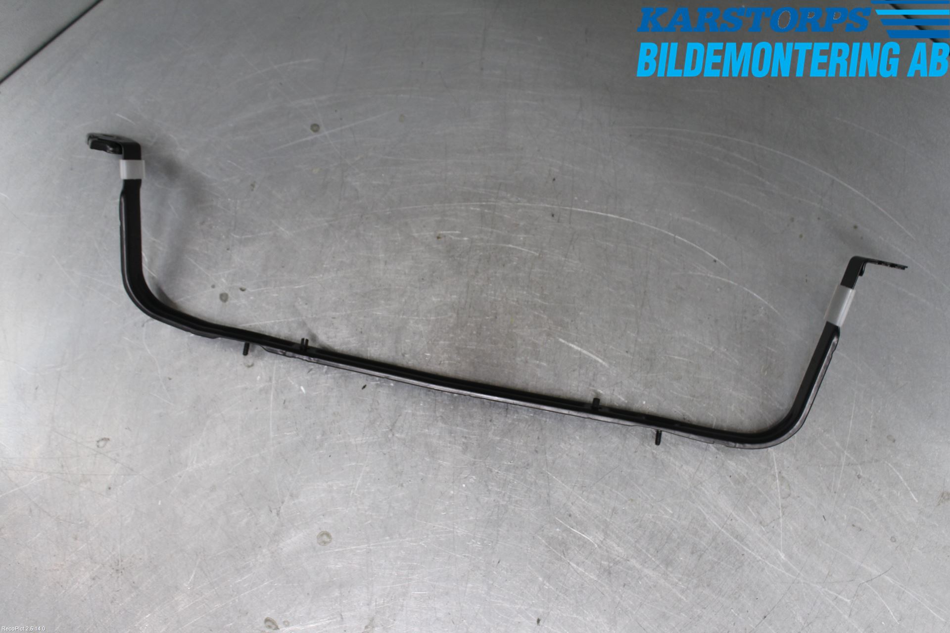 Volvo V40 12-19 Bränsletanksband