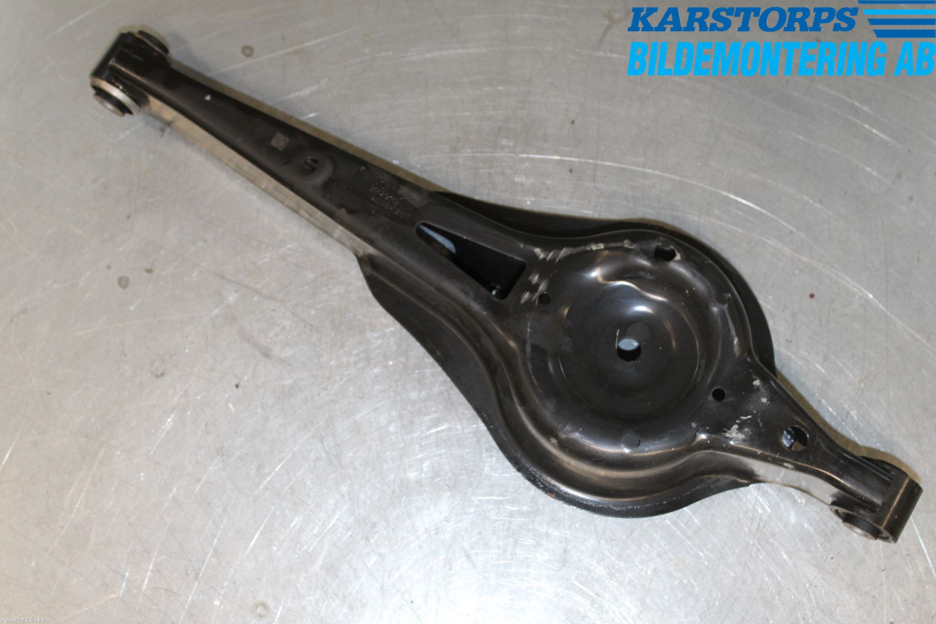 Volvo V60 14-18 Bärarm Bak Höger