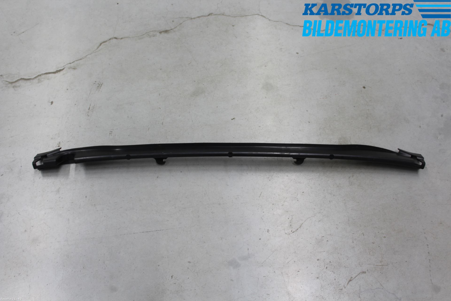 Volvo V70 08-13 Stötfsidostycke Mellanlägg