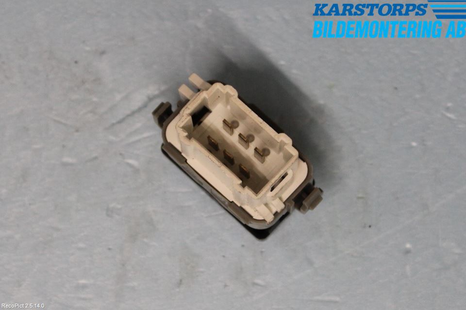 Nissan QASHQAI   07-10 Strömställare Centrallås